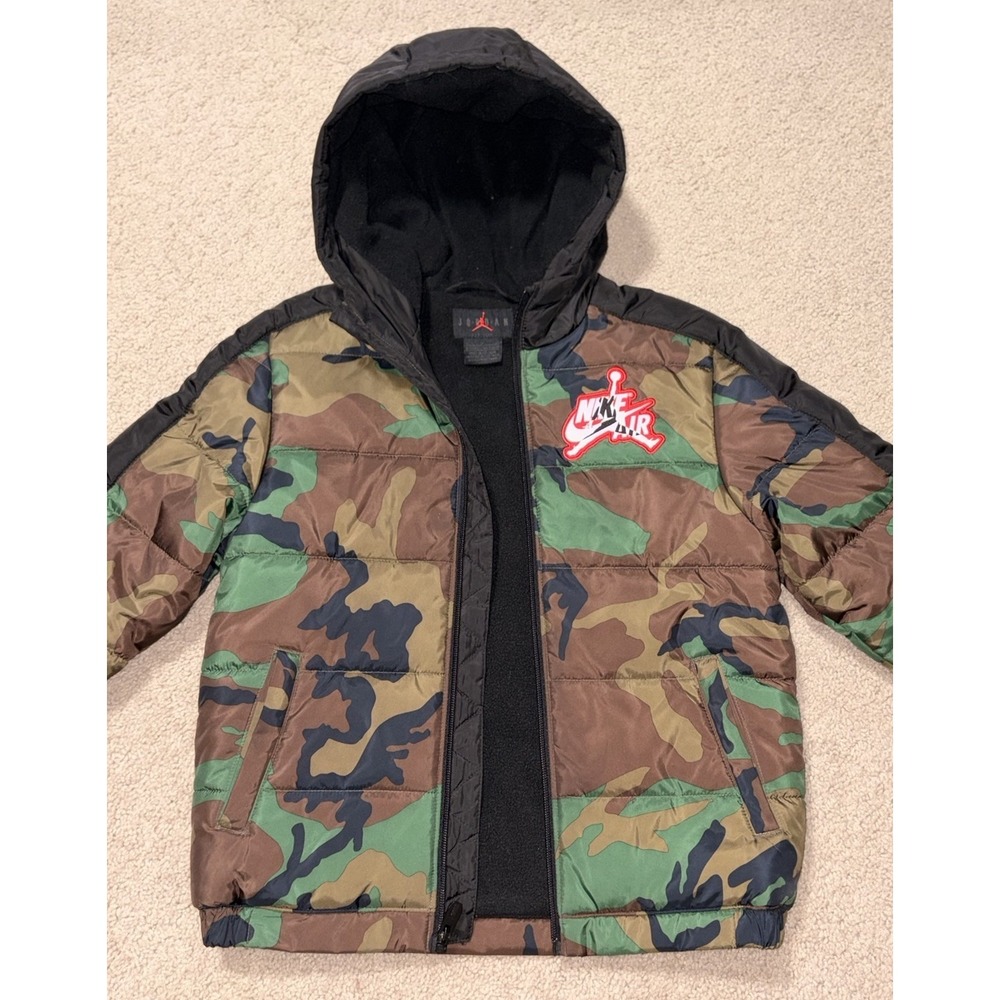 Nike Air Jordan Camo Puffer Jumpman Classic Mashup Jacket Boys Size 8-10 (S) - Picture 12 of 16